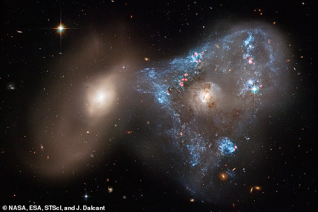 Teleskop Luar Angkasa Hubble NASA telah menangkap gambar yang menakjubkan dari