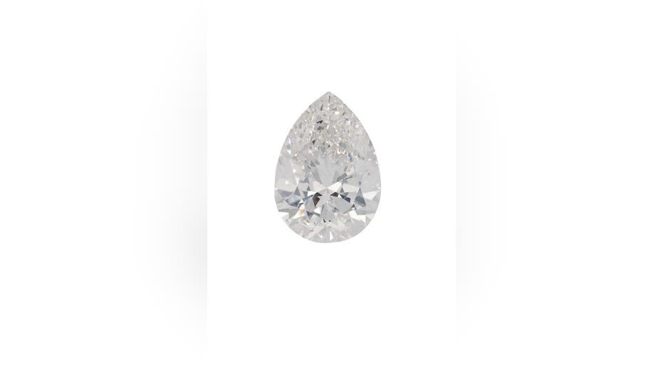 Sebuah berlian berbentuk buah pir 228 karat dijual di Christie's