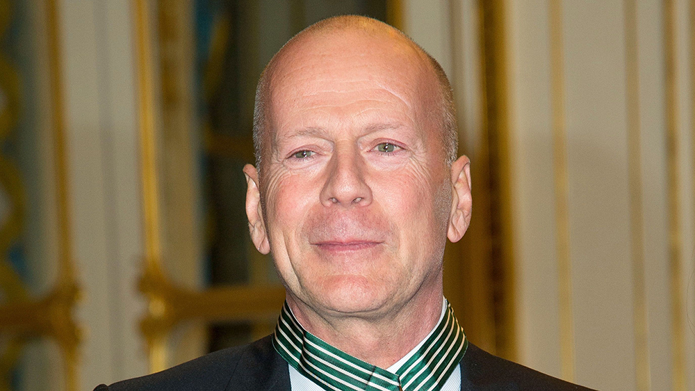 Bruce Willis Pensiun Dari Pekerjaan Setelah Didiagnosis Dengan Afasia