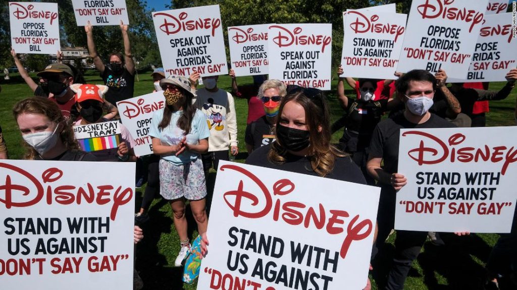 Karyawan Disney mundur, seperti hak ESPN dan Disney+ LGBTQ+