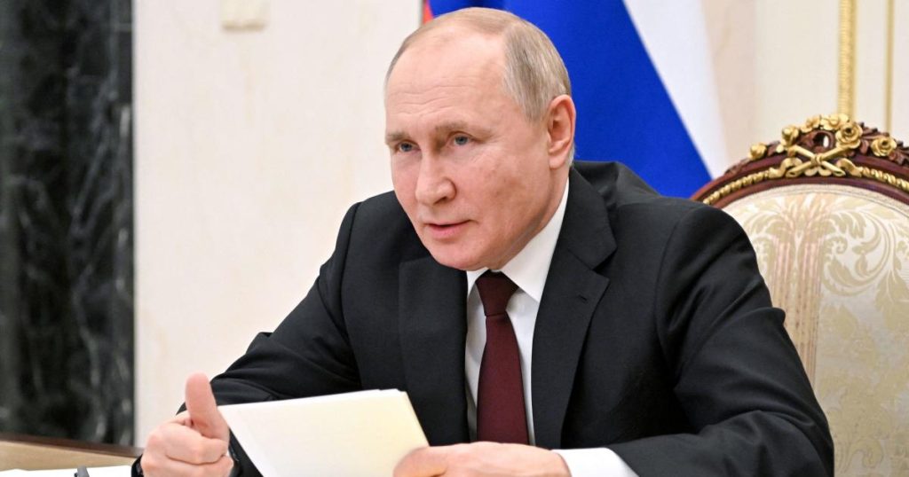 Para ahli mengatakan orang-orang Rusia mungkin tidak dapat menahan 'blokade ekonomi'