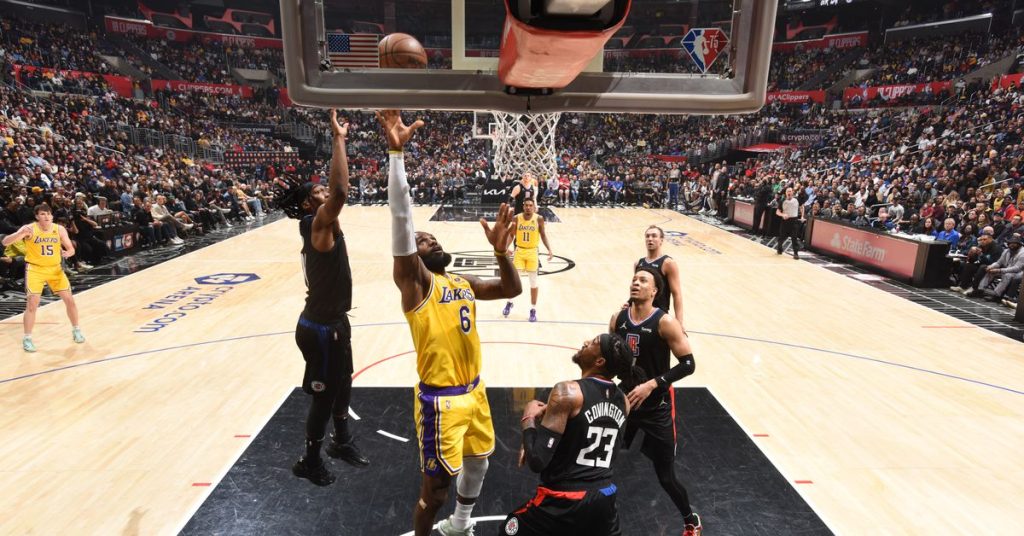 Skor akhir Lakers vs Clippers: Saatnya menyerah musim ini