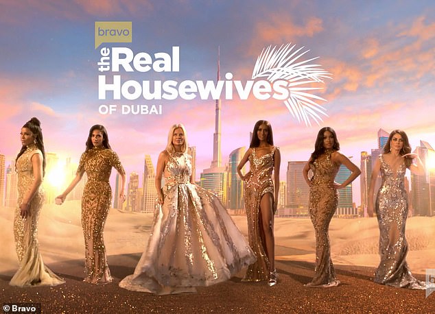yang baru!  The Real Housewives of Dubai memiliki pemeran dan tanggal debut, dan Bravo membagikannya pada hari Jumat.  Acara baru ini akan tayang pada 1 Juni dengan jaringan favorit Nina Ali, Chanel Ayan, Caroline Brooks, Dr. Sarah Al Madani, Lisa Milan, dan Caroline Stanbury.