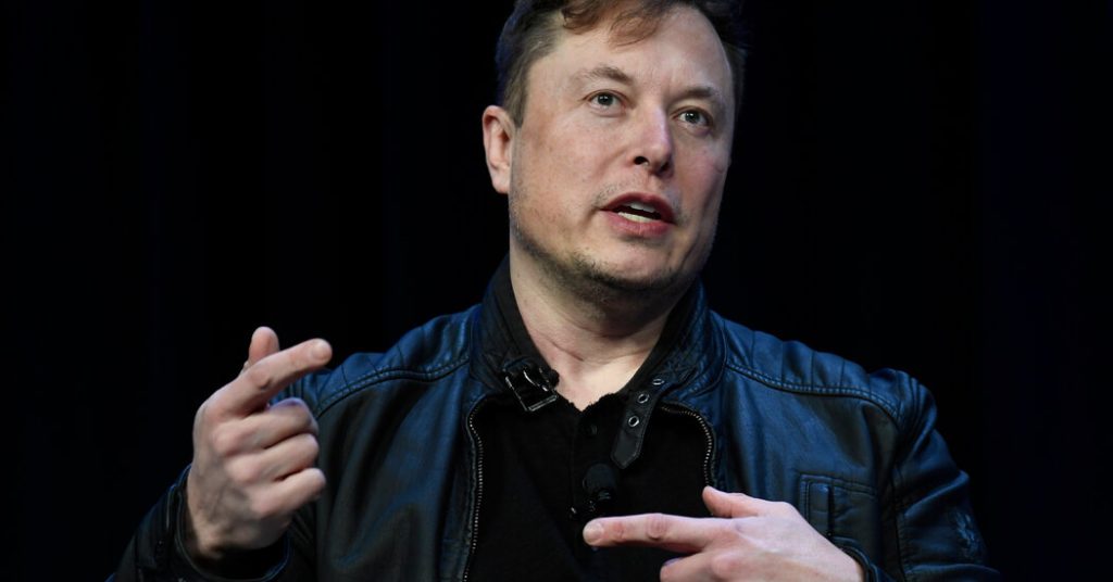 Elon Musk berlomba untuk mengamankan pendanaan untuk tawaran Twitter
