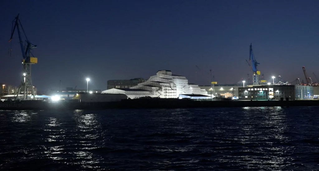 Kapal pesiar miliarder Rusia, Dilbar, yang disita oleh Jerman