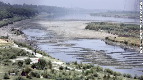 Sungai Yamuna pada 1 Mei di New Delhi, India. 