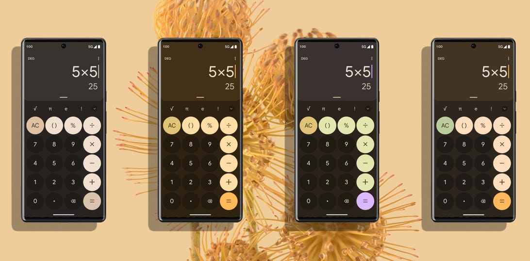 Empat ponsel Android menampilkan kalkulator dengan warna yang berbeda masing-masing