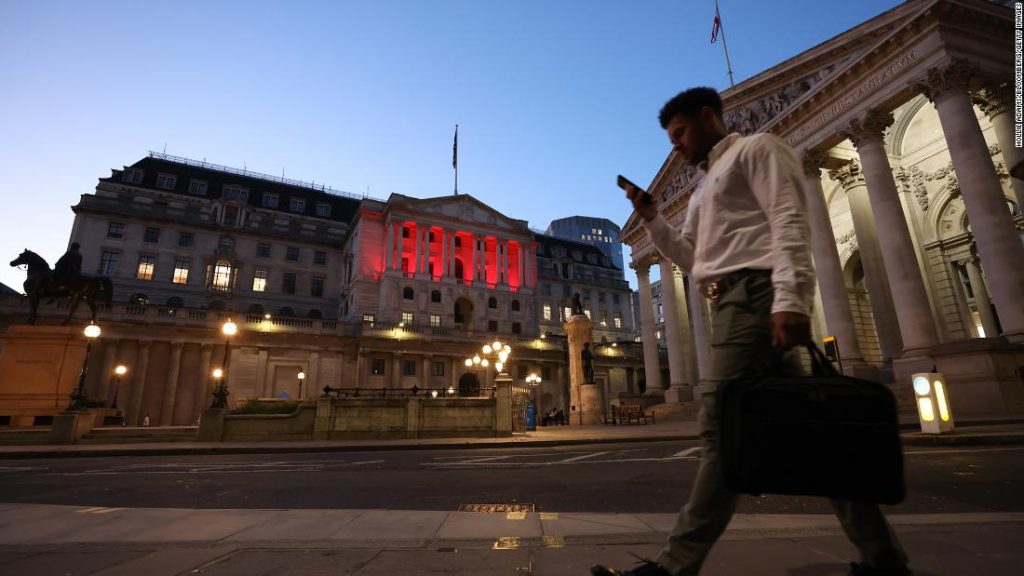 Bank of England menaikkan suku bunga untuk kelima kalinya