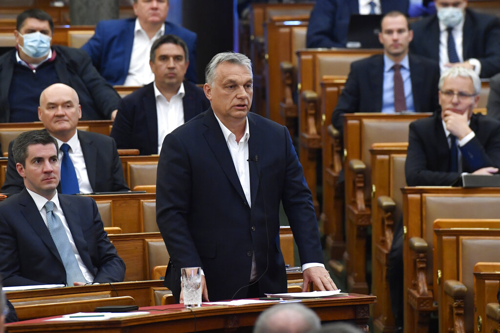 PM Hungaria mengatakan negara-negara Eropa dengan 'ras campuran' adalah 'bukan lagi negara'