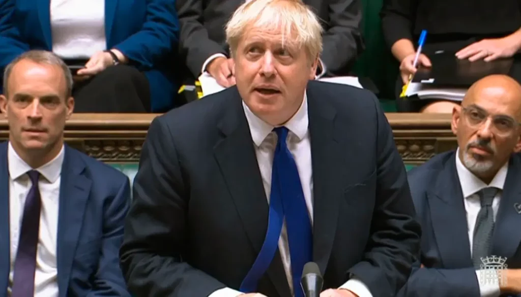 Boris Johnson membela tindakannya karena semakin banyak sekutu Konservatif yang mundur