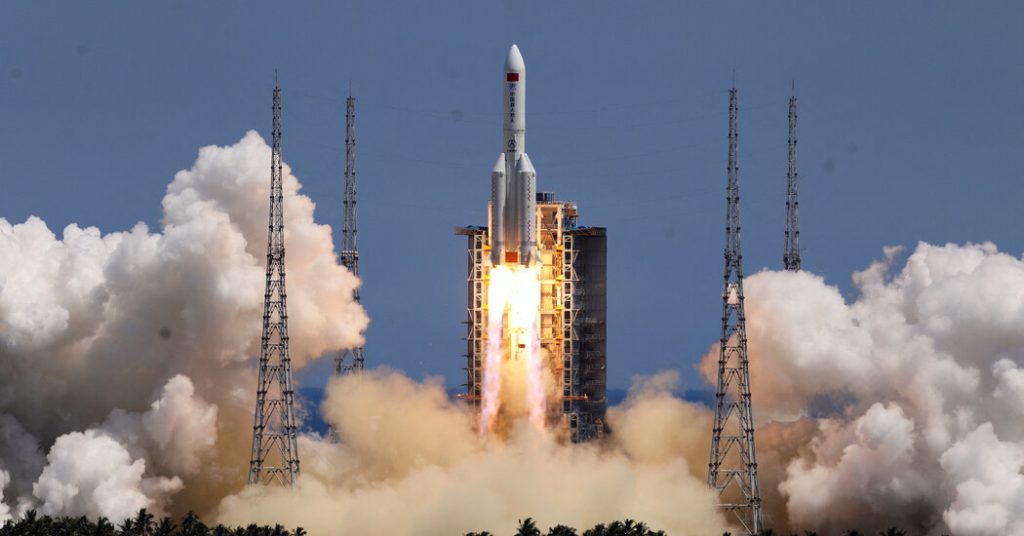 China meluncurkan stasiun luar angkasa Wentian dengan roket raksasa