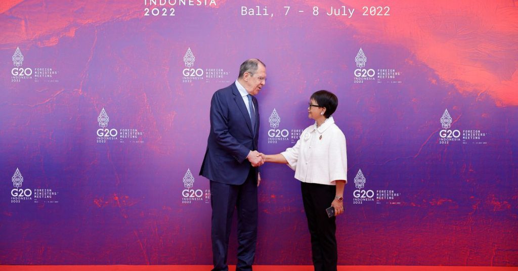 Indonesia mendesak G20 untuk membantu mengakhiri perang di Ukraina saat Lavrov melihat Rusia