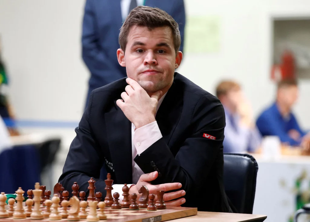 Magnus Carlsen melepaskan gelar catur dunianya karena dia tidak bersemangat