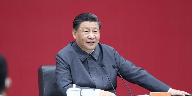 Presiden China Xi Jinping, yang juga sekretaris jenderal Komite Sentral CPC dan ketua Komisi Militer Pusat