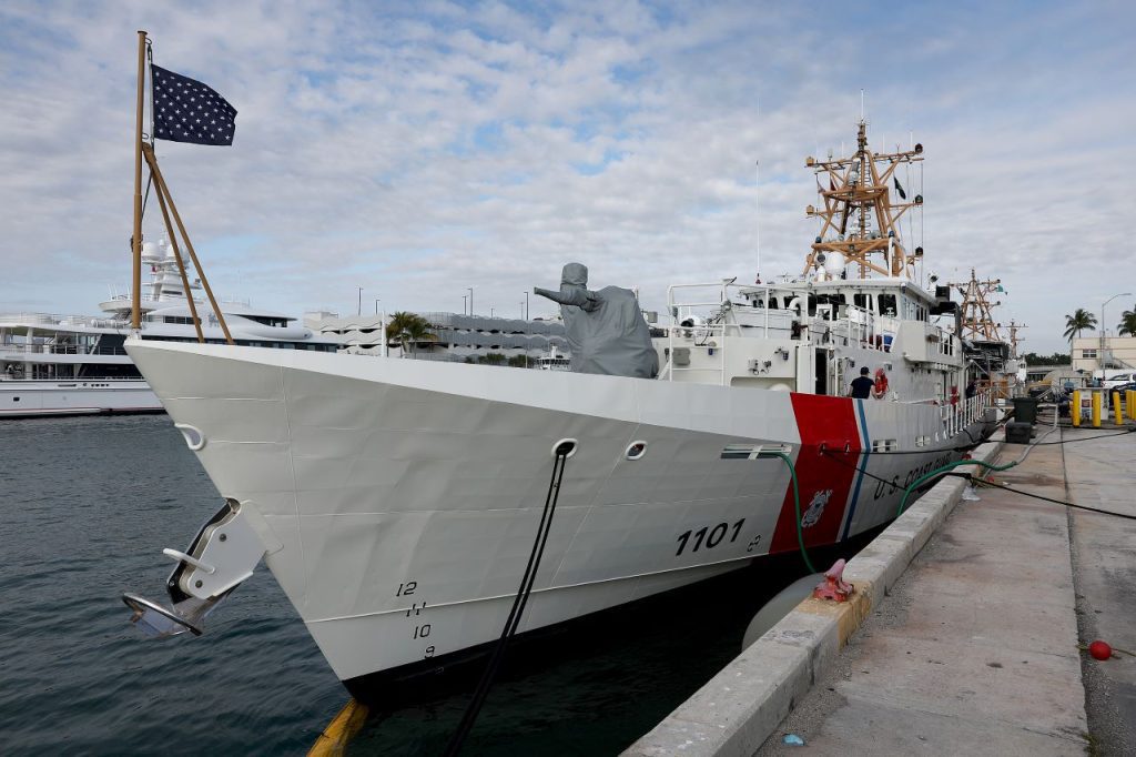 Pemotong Penjaga Pantai AS menolak memasuki pelabuhan Kepulauan Solomon, meningkatkan kekhawatiran akan meningkatnya pengaruh China