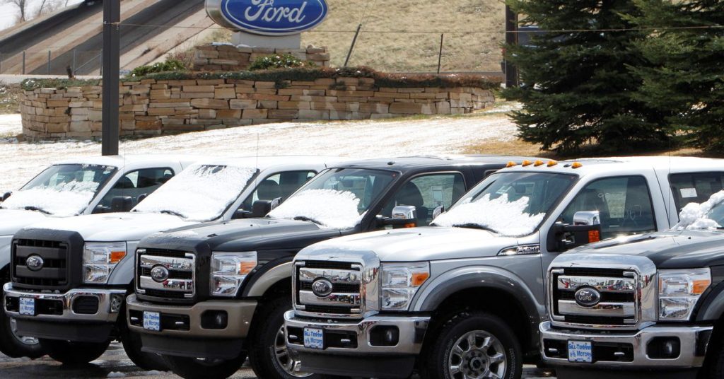 Juri Georgia memberikan $1,7 miliar dalam kasus kecelakaan truk Ford, Associated Press melaporkan