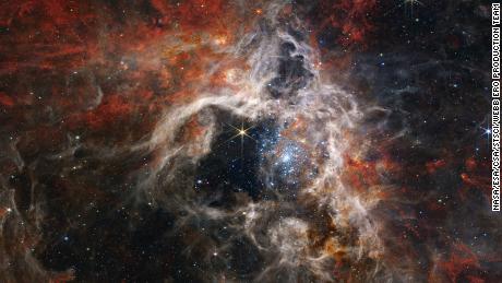 Laba-laba luar angkasa raksasa ditangkap oleh Teleskop Webb NASA 