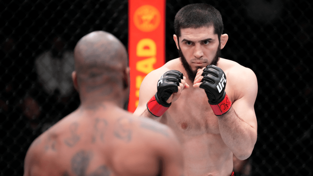 UFC 280 - Charles Oliveira vs Islam Makhachev: kartu pertarungan, hasil, waktu mulai, peluang, panduan lengkap, sejarah