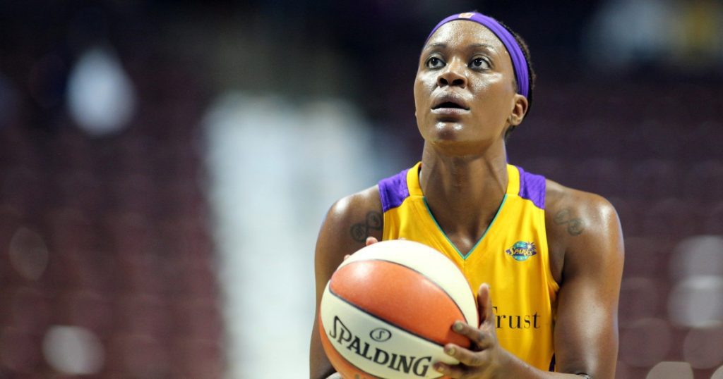 Mantan bintang WNBA dan bintang Texas Longhorn Tiffany Jackson telah meninggal pada usia 37 tahun