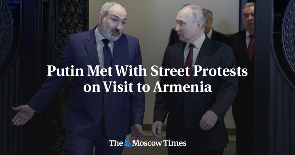 Putin menghadapi protes jalanan selama kunjungannya ke Armenia