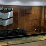 Amerika Serikat memberikan otorisasi terbatas kepada Chevron untuk memompa minyak di Venezuela setelah mencapai kesepakatan kemanusiaan