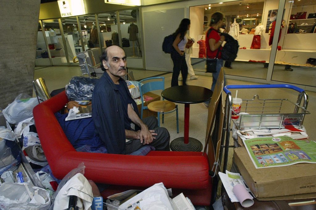 Orang Iran yang menjadi inspirasi 'The Terminal' meninggal di bandara Paris